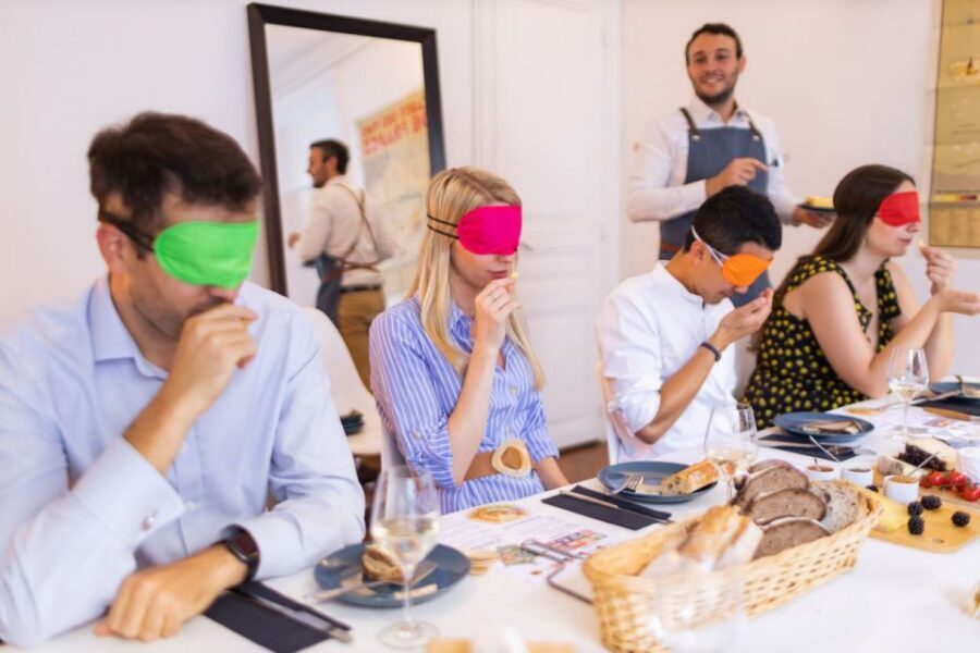 Cheeses and Wines Tour de France with Tasty Games - Inside the tasting room: how the session flows hour by hour