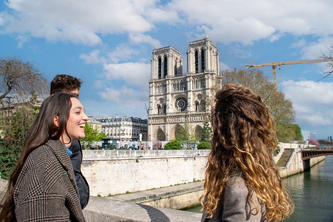 City Walking Tour: See the Top 5 Paris Highlights in a Day - Eiffel Tower Finale: Street-Level Views and Next Steps