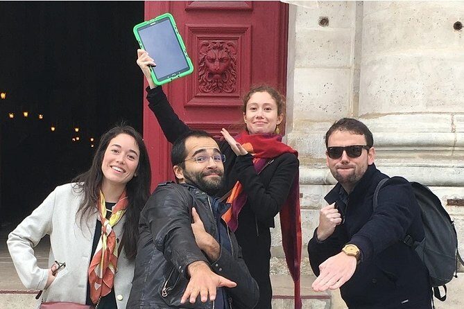 ClueZ Paris Game - Inside the experience: the game master, the tablet, and your first clue