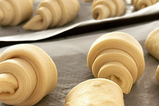 Croissants and pains au chocolat with a pastry chef in Paris - Key things that make this croissant class work