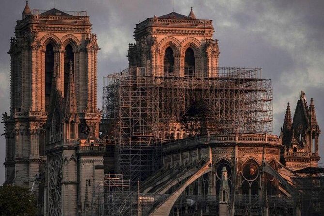 Dark Paris Myths & Legends Private Walking Tour - The Real Value: Live English Storytelling You Can Follow