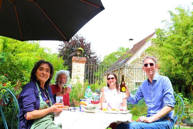 Day Trip from Paris - French Food Experience in a Country House - Lunch in the countryside: wine, local cheese, bread, and dessert