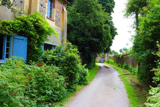 Day Trip from Paris - French Food Experience in a Country House - Who should book this Paris-to-Mauperthuis day trip