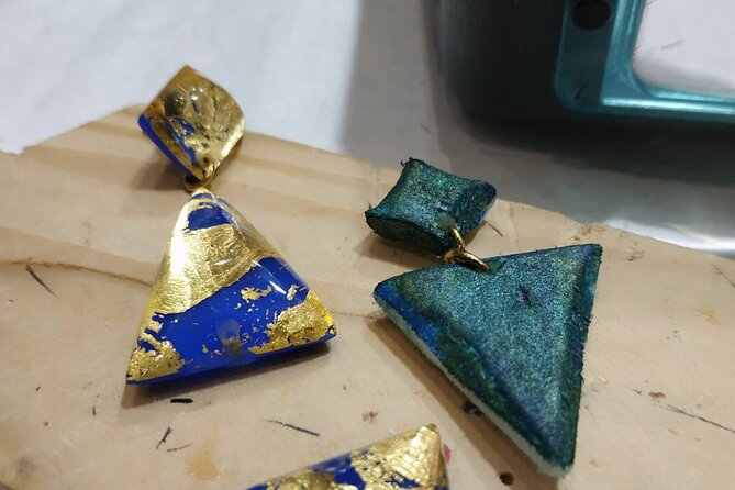 Design Luxury and Personalized Jewelry in Paris le Marais - How Mona Guides Your Design During the Workshop