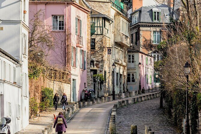 Devour Paris Food Tour : Montmartre Like a Local - Who should book this Montmartre food tour?