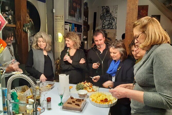Dinner in a Bohemian Artist Apartment in Central Paris - Key Things To Know Before You Go