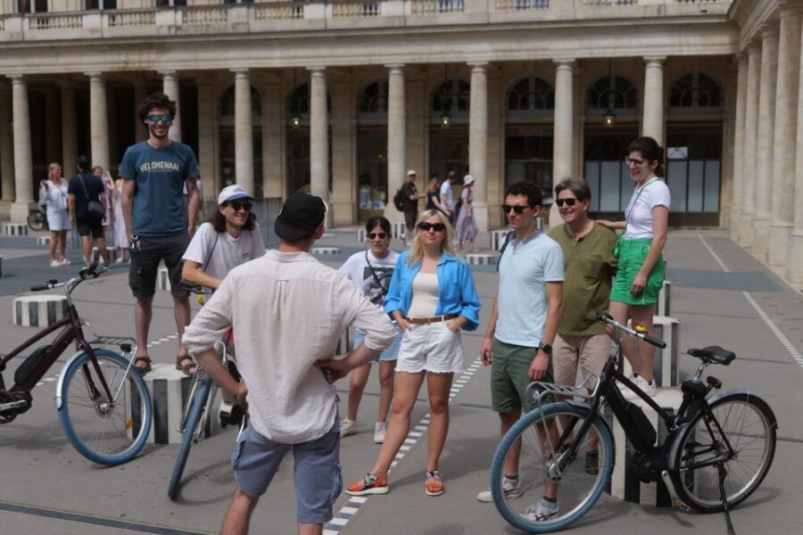 Discover Paris by bike - Bikes, helmets, and what “comfortable for everyone” means here