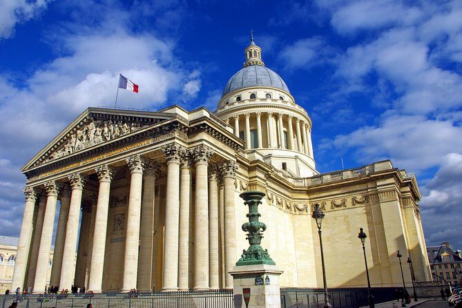 Discover the Latin quarter - A private Latin Quarter walk that makes the neighborhood click