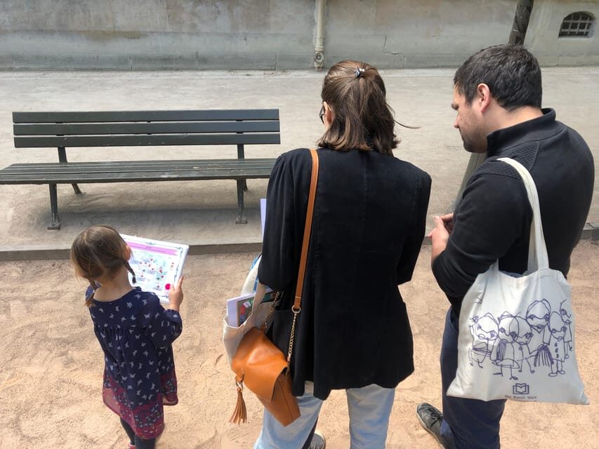 Discover the Marais (:) An Outdoor Detective Adventure - Why the Marais makes a great detective case