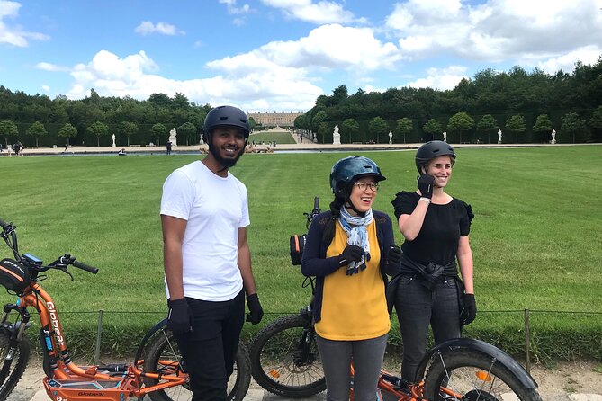 Discover Versailles on electric 2-wheelers (Yes to PRM) - Price and timing: what $72.41 buys you
