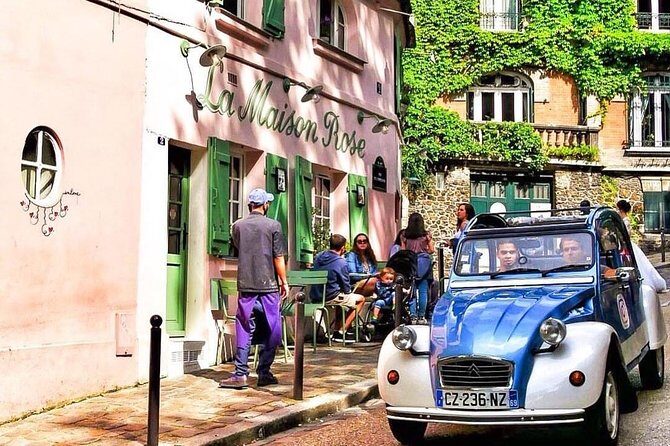 Discovery of Montmartre in a 2CV - 45 min - Why a 2CV tour is the smart way to beat Montmartre’s hills
