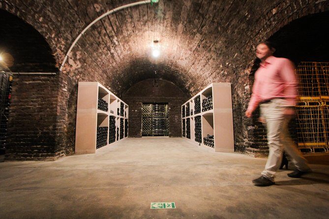 Discovery tour (2 tastings) - The two-tasting experience: what you actually get