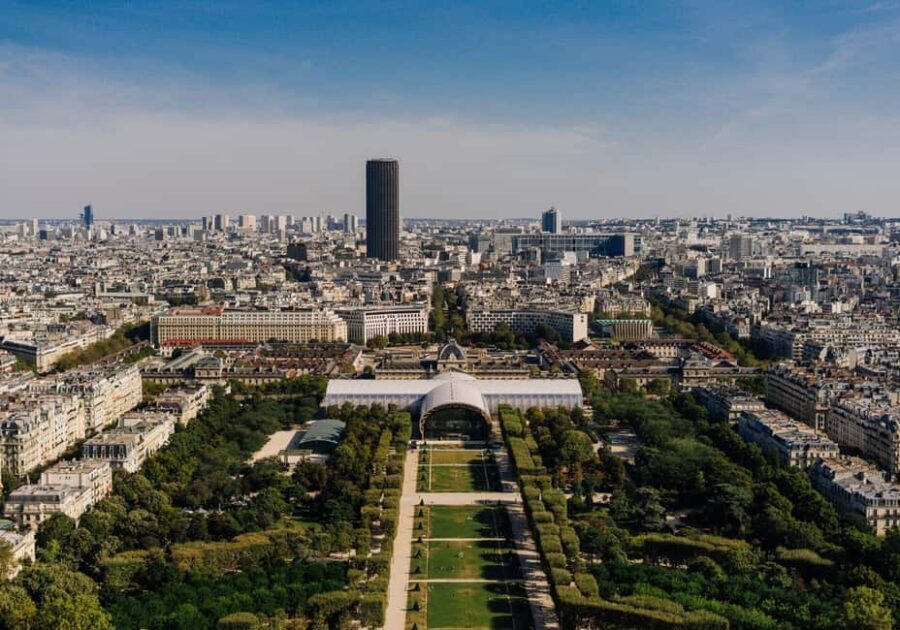 Eiffel Tower Access with Host - Three levels and the summit: how to choose your option