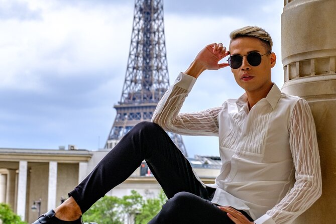 Eiffel Tower Photoshoot - What “50+ professionally edited photos” means for your final gallery