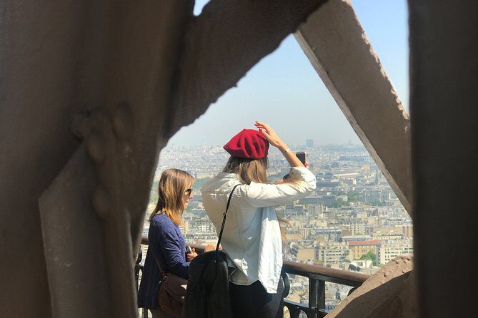 Eiffel Tower Tour by Lift and Seine Cruise - The Seine Cruise Part: 1 Hour of Audio Views You Can Schedule Later