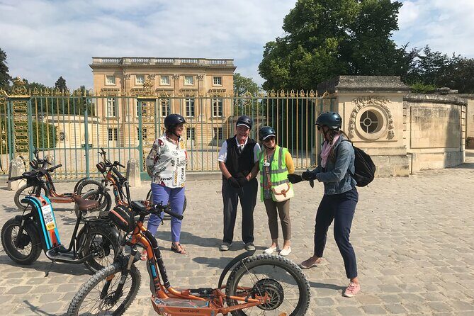 Electric 2-wheeler tour of the Chateau Park and Gardens - Grand Canal views: scooter pace plus smarter paths