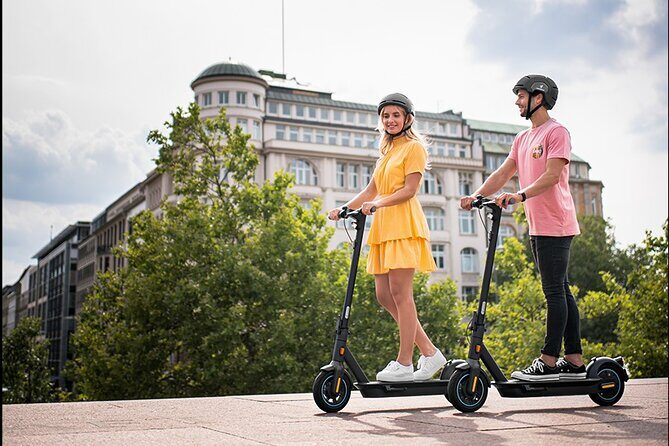 Electric scooter rental in Paris Full Day - Who should book this Paris scooter day