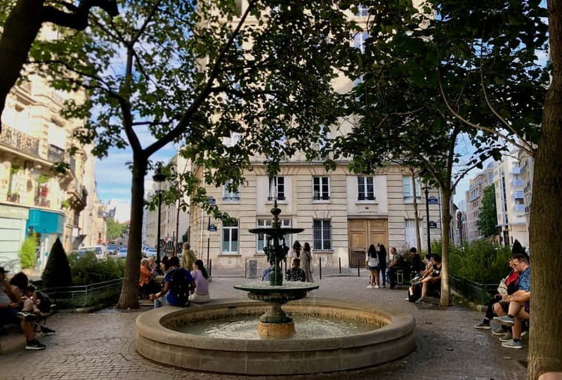 Emily inspired walking tour - Meeting at Place Colette and Le Kiosque des noctambules