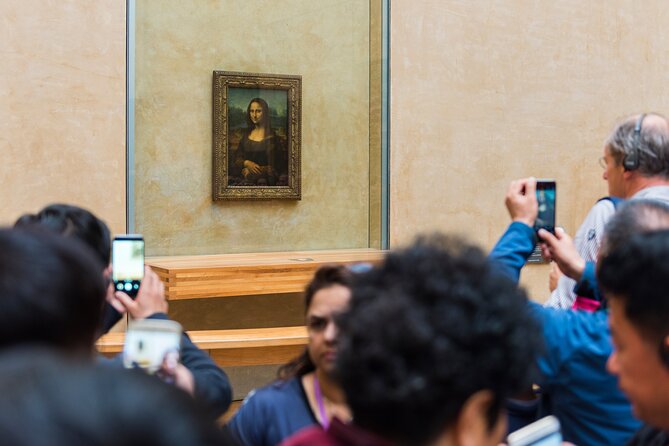 Entry ticket for the Louvre Museum in Paris - Carrousel du Louvre Access: The Surprise Bonus After the Art