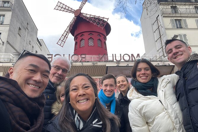 Exclusive Walking Tour In Montmartre With Local Guide - Le Bateau-Lavoir: where art stories grew into art-world impact