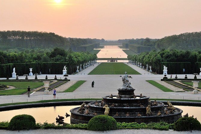 Excursion to Versailles by train with entrance to the Palace and Gardens - Timing that keeps the day from turning into a grind