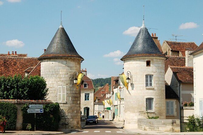 Exquisite Wines Tasting Chateau Pommard, Chablis Small-Group Trip - Paris to Chablis: the drive that sets the pace