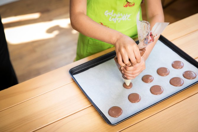 Family experience-Macaron Bakery Class at Galeries Lafayette - Step-by-step: what you really make during the macaron lesson