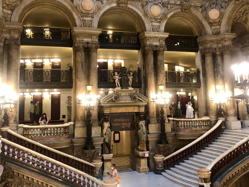 Family-friendly treasure hunt at Opera Garnier - Key points before you go