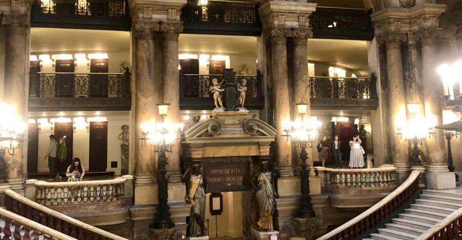 Family-friendly treasure hunt at Opera Garnier - The 1.5-hour treasure hunt flow for kids (and parents)
