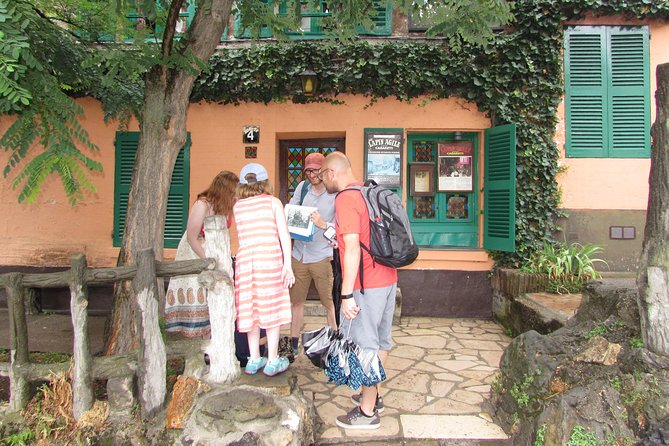 Family Treasure Hunt in Montmartre - Sacré-Cœur esplanade: the treasure hunt and the best views