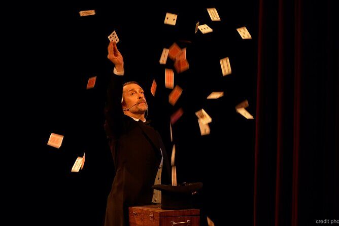Fantastic Evenings of Laurent Beretta - A period-style magic evening that feels like stepping back in time