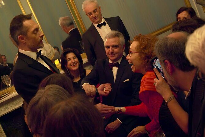 Fantastic Evenings of Laurent Beretta - Laurent Beretta’s close-up style (and why English matters)