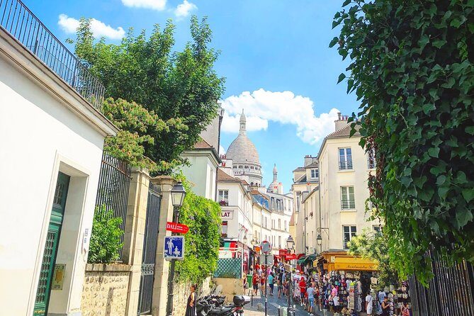 Fat Cat gets the Early Bird: Montmartre - Stop-by-stop: Sacré Coeur, artists squares, Picasso, and Moulin Rouge
