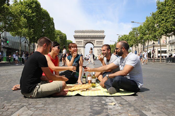 First Day Bike Tour, Top Sights, hidden gems, Wine&Cheese picnic - Louvre and the art-district reality check: quick look, optional entry