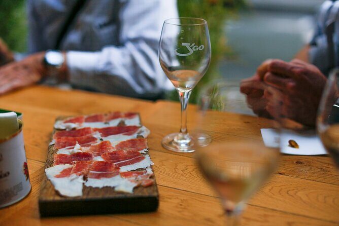 Flavors of Paris Original Tour - Wine tasting and snack planning (so you stay comfortable)