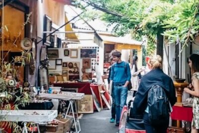 Flea Market Secrets near Montmartre: A Paris Hunt for Treasures - Getting Oriented at the Marche aux Puces de Saint-Ouen Maze