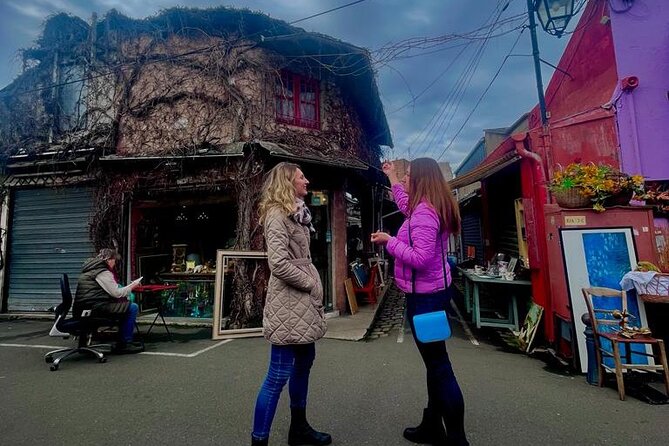 Flea Market Secrets near Montmartre: A Paris Hunt for Treasures - What to Bring and How to Shop Like a Pro