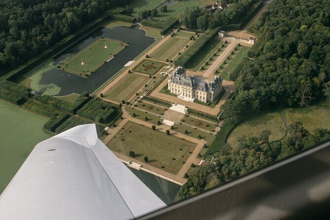 Fly around Paris with a local pilot - Timing and weather: how to plan so you actually get airborne