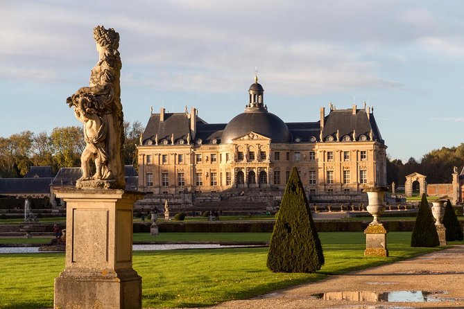 Fontainebleau and Vaux-Le-Vicomte Castle Small-Group Day Trip From Paris - Blandy-les-Tours: the quick medieval detour you’ll appreciate