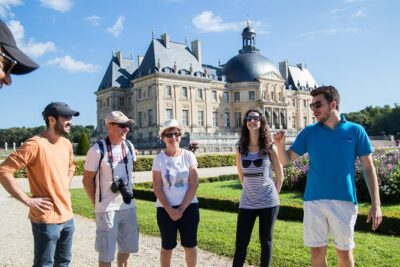 Fontainebleau and Vaux-Le-Vicomte Castle Small-Group Day Trip From Paris - Vaux-le-Vicomte: Fouquet’s palace and why Versailles owes it a debt