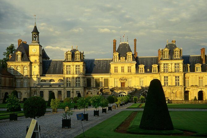 Fontainebleau Half Day Private Guided Tour from Paris - Price and Value: Is $501 Fair for What You Get?