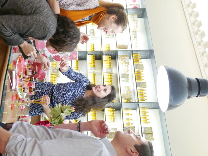 Fragonard Paris - Mini Perfume workshop - only in Spanish - Quick hits before you go