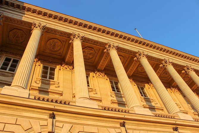 Freemasons, myths and revelations about a secret society - Bourbon Palace to Place de la Concorde: how the walk feels