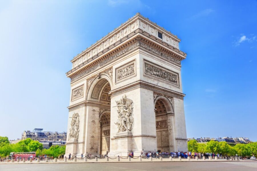 From London: Lunch at Eiffel Tower, Louvre and Notre Dame - Notre Dame Guided Tour: What You’ll Learn and What to Watch For
