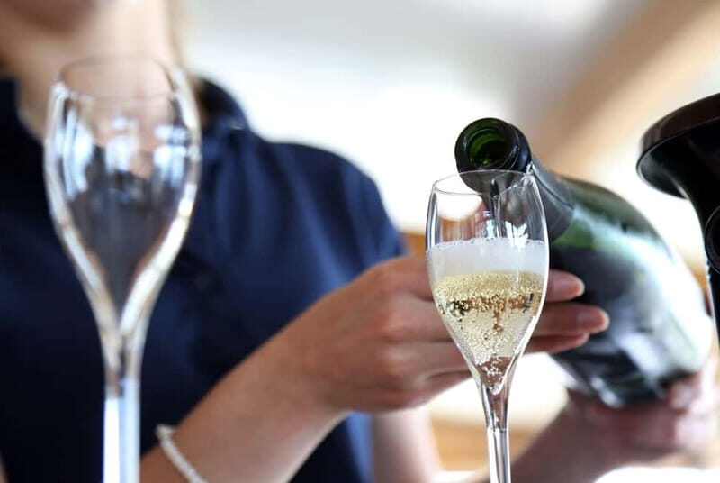 From Paris: Champagne Day Trip with 7 Tastings and Lunch - Épernay: Avenue de Champagne, lunch, and the tasting block