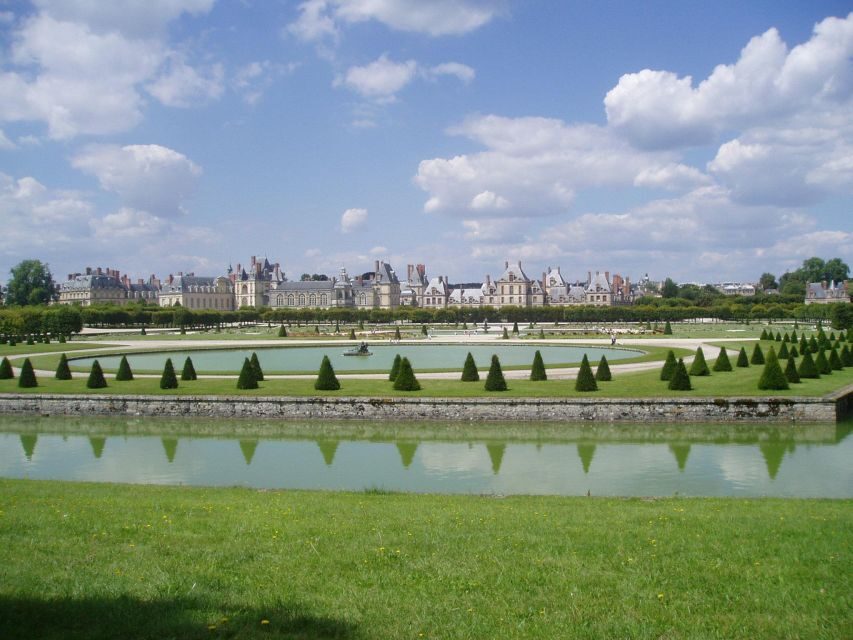 From Paris: Fontainebleau & Vaux-le-Vicomte Private Tour - Why Fontainebleau and Vaux-le-Vicomte make a perfect private day