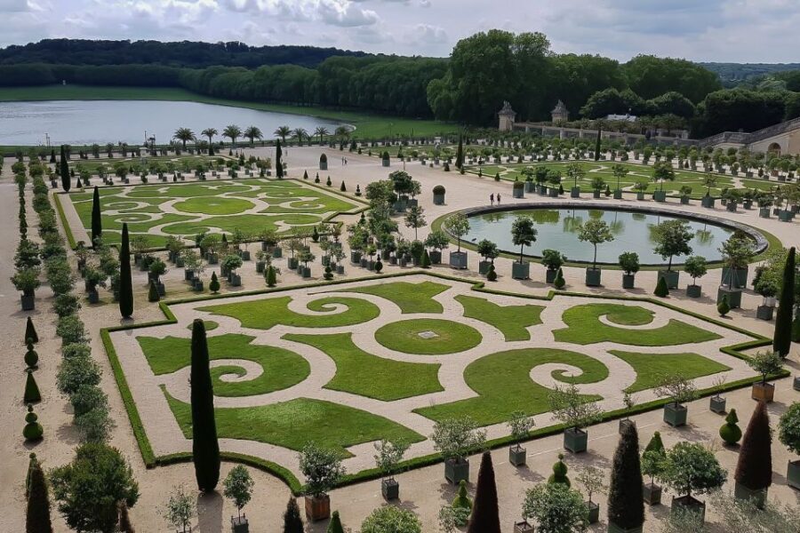 From Paris: Giverny and Versailles Private Full-Day Trip - Transportation Comfort and Private Group Reality