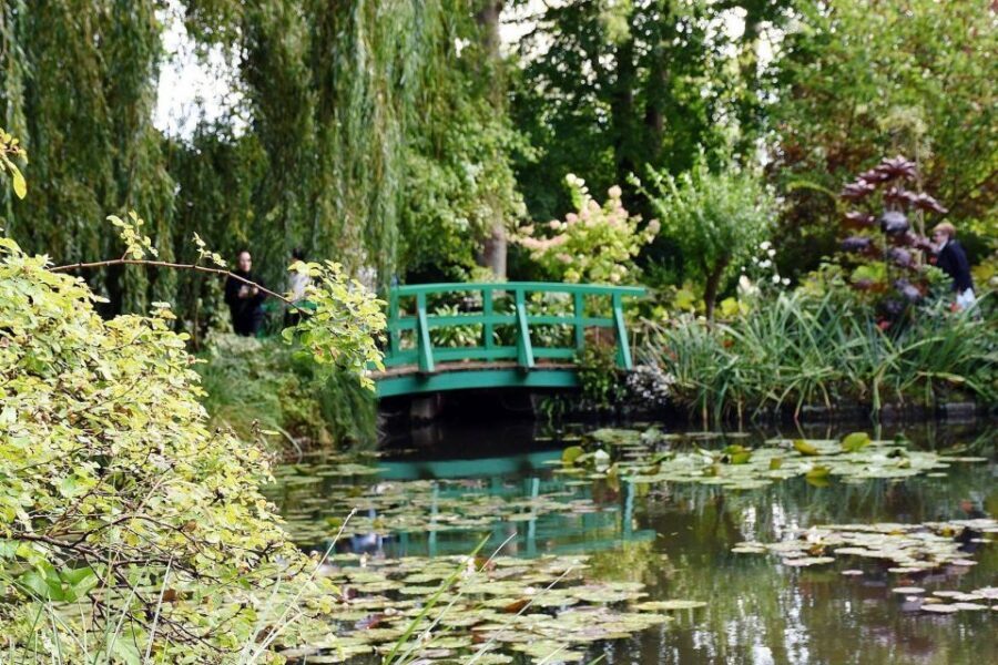 From Paris: Giverny & Monet’s House Skip-the-Line Tour - Key highlights worth centering your day on