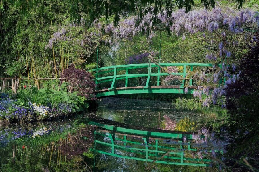 From Paris: Giverny & Monet’s House Skip-the-Line Tour - Flower garden paths, the house, and the former studio: context you can feel