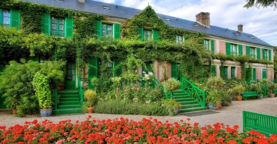 From Paris: Giverny & Monet’s House Skip-the-Line Tour - Your driver-host in English: how to get value from the private format